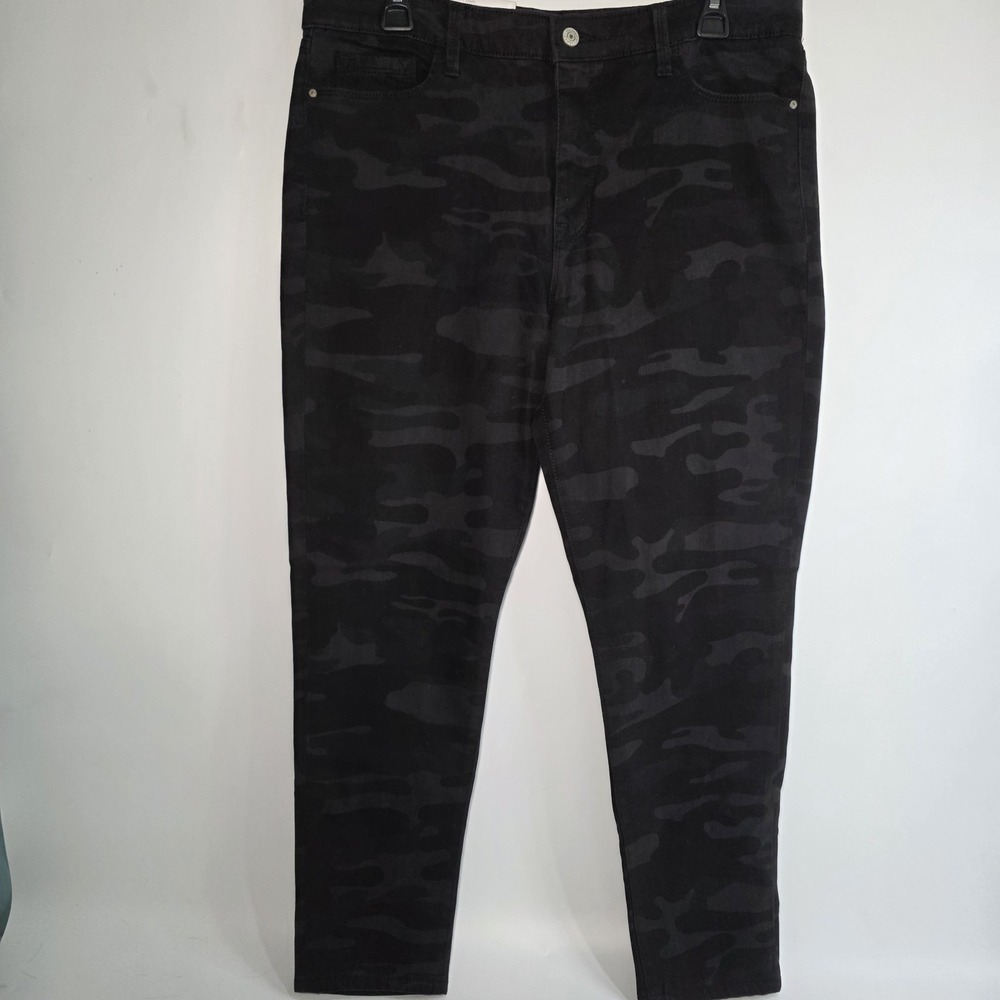 Social‎ Standard by Sanctuary Black Camo Size 12 Mid-Rise Ankle Skinny Jeans